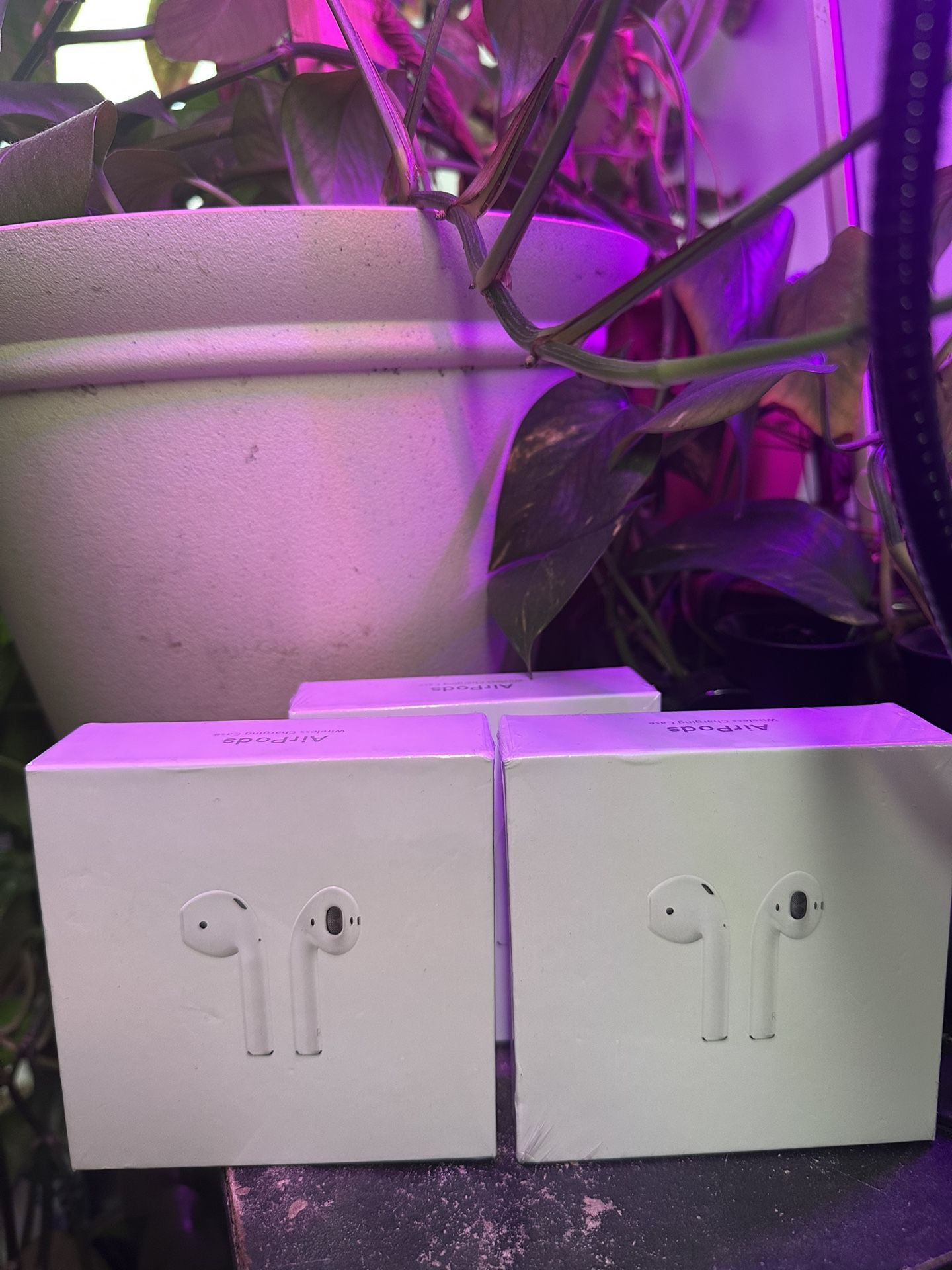Apple AirPods 2nd Generation with Charging Case - White
