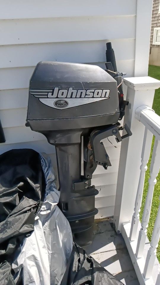Willing to trade my 98 6hp Johnson for a short shaft 8 -10hp engine pm what u got Hull ma