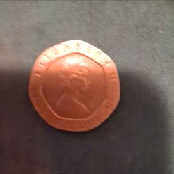 1982 20 pence coin bronze
