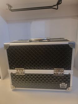 Black Diamond Pattern Caboodles Love Struck Traveling Makeup Case 9 H x 12 W