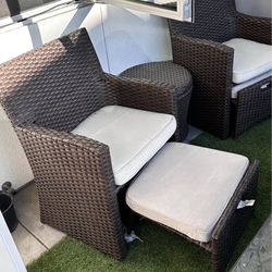 Outdoor Wicker Patio Set – 2 Chairs + Ottoman + Storage Table (Great Condition)