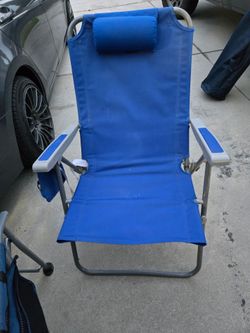 Foldable chairs