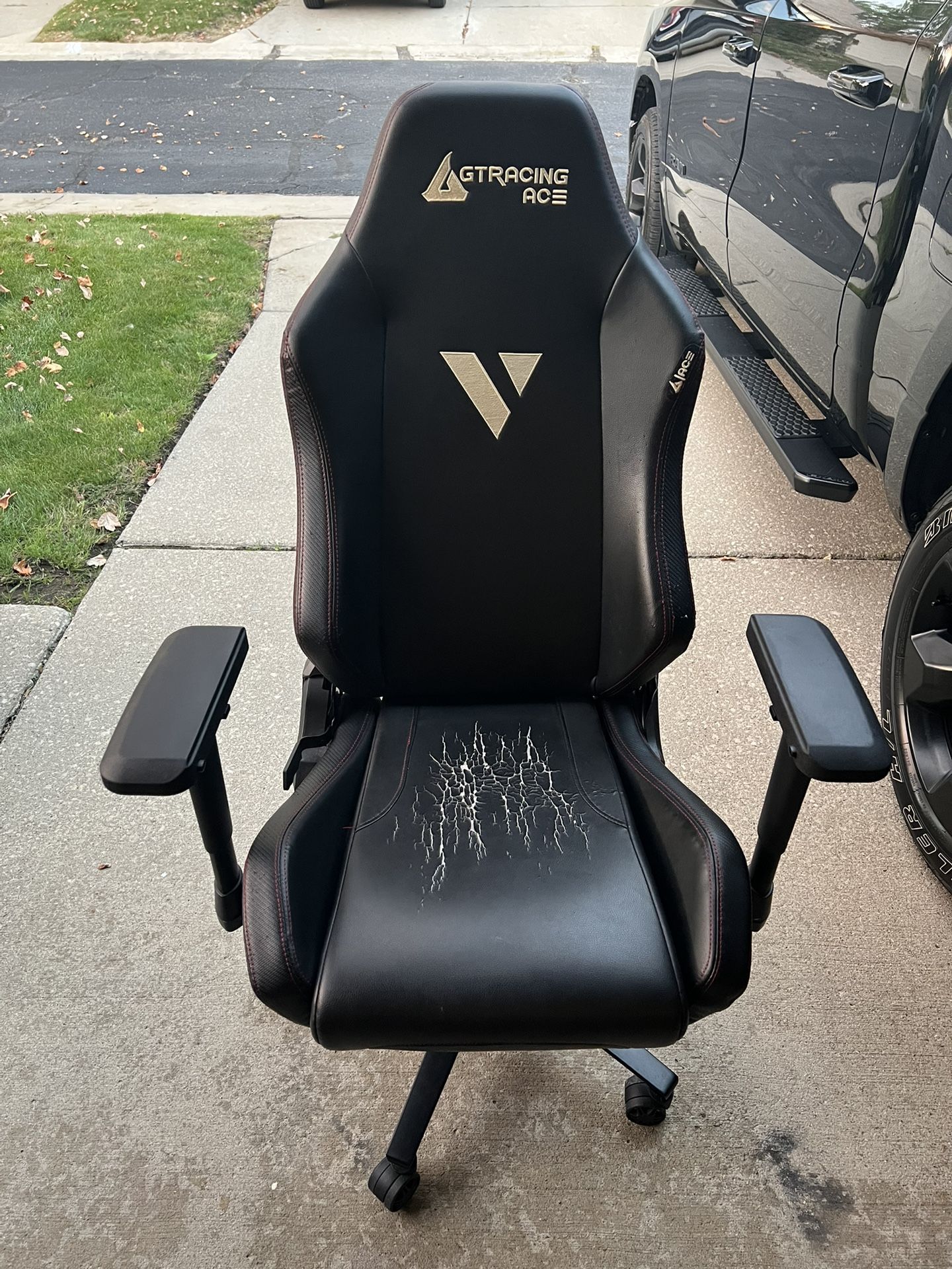 GTRACING Gaming Chair Adjustable Reclining