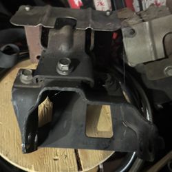 Motor Mounts Silverado 6.0 From 2001 Hd
