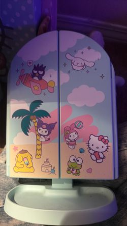 Hello kitty mirror
