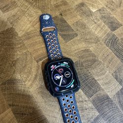 Apple Watch Series 8 45mm (unlocked)