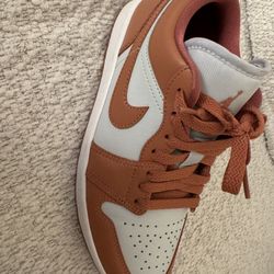 Jordan 1 Low