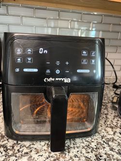 Gourmia Digital touch screen Air Fryer 8QT great working condition