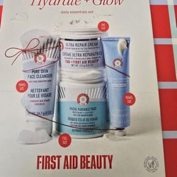 First Aid Beauty Hydrate + Glow Set