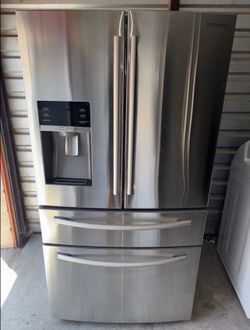 Samsung Stainless Steel Refrigerator And Freezer