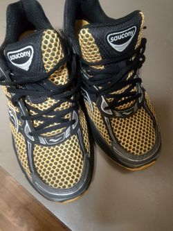 Sacony size 9.5
