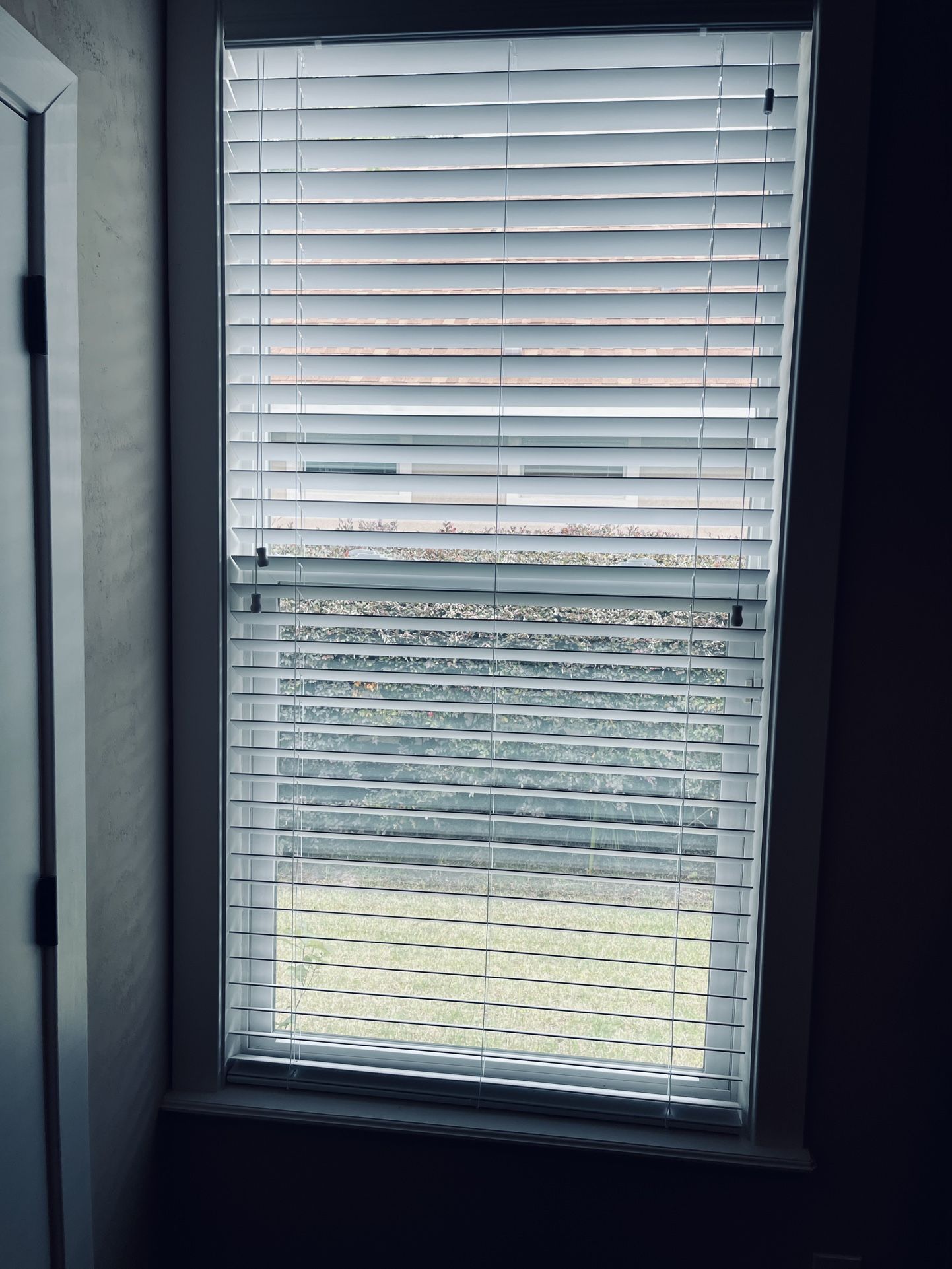 3’ X5’ For 3’ X 5’ Window White