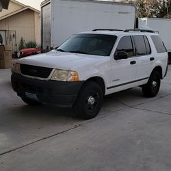 2004 Ford Explorer