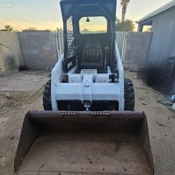 Bobcat 753 Skid Steer