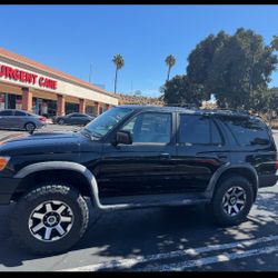 1999 Toyota 4Runner • SR5 Sport Utility 4D