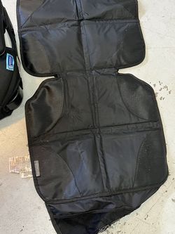 2 Booster seats With seat Covers