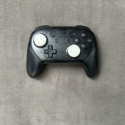 Nintendo Switch Pro Controller 