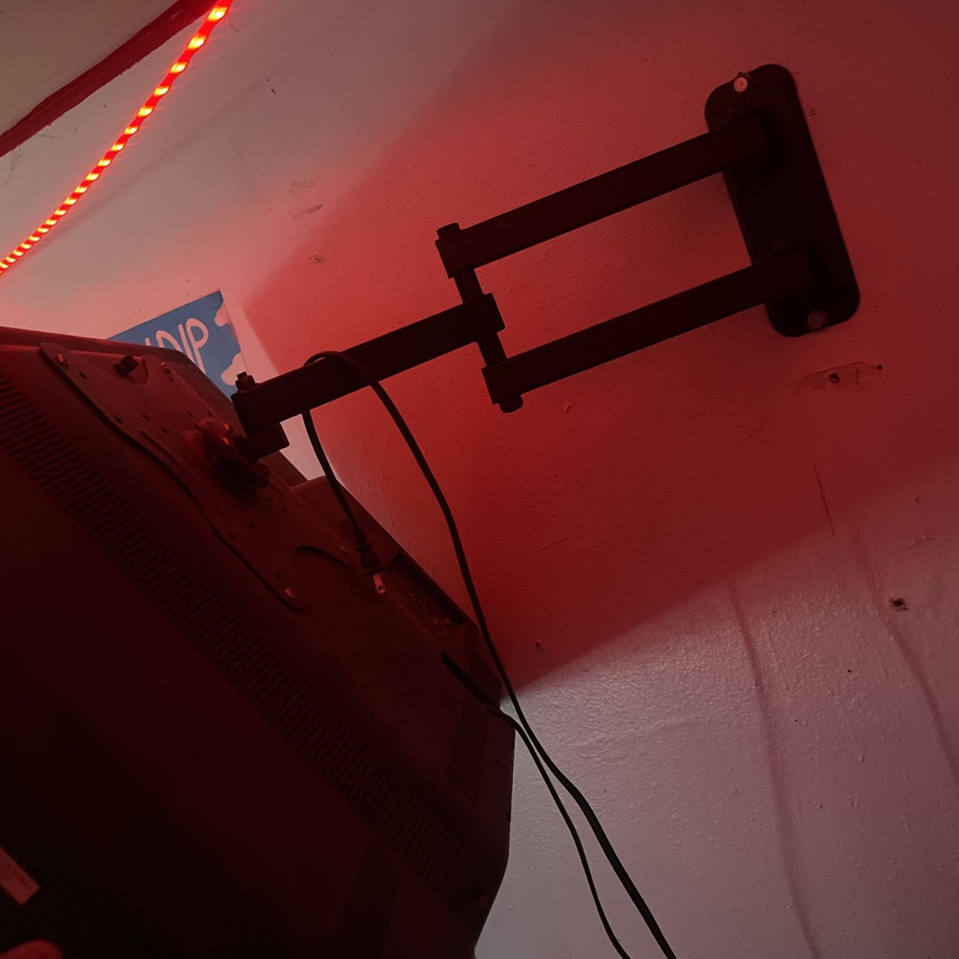 Toshiba Mounted tv best offer