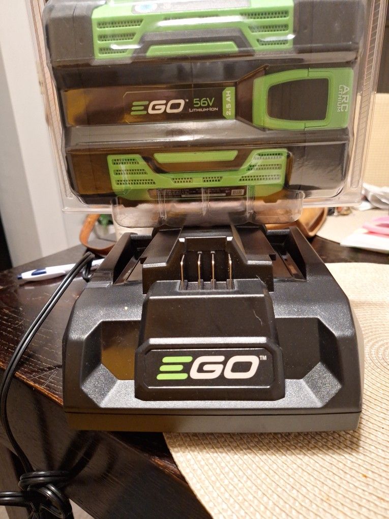 EGo Battery And Charger New