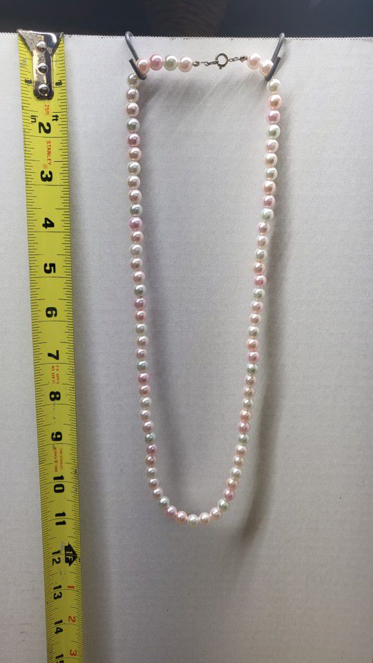 Multicolored Pearl Necklace