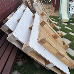 Finished Wooded Pallets Smooth Top 