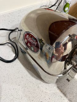Angel Cold Pressed Juicer 5500