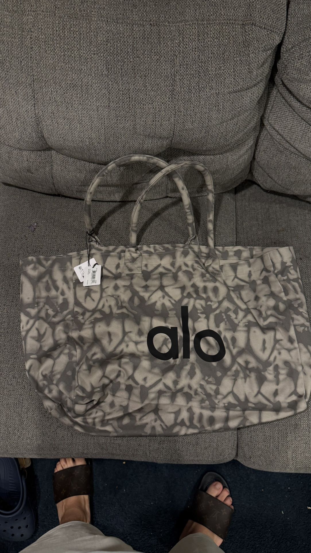 Alo Tote bag