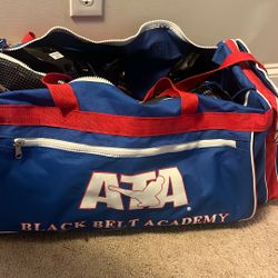 Tae kwon do gear with gear bag