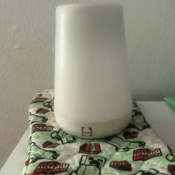 Hatch Rest smart sound machine and night light.