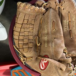 Rawlings Baseball Glove 