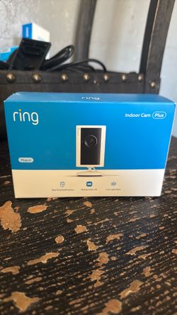 Ring indoor cam plus plug in