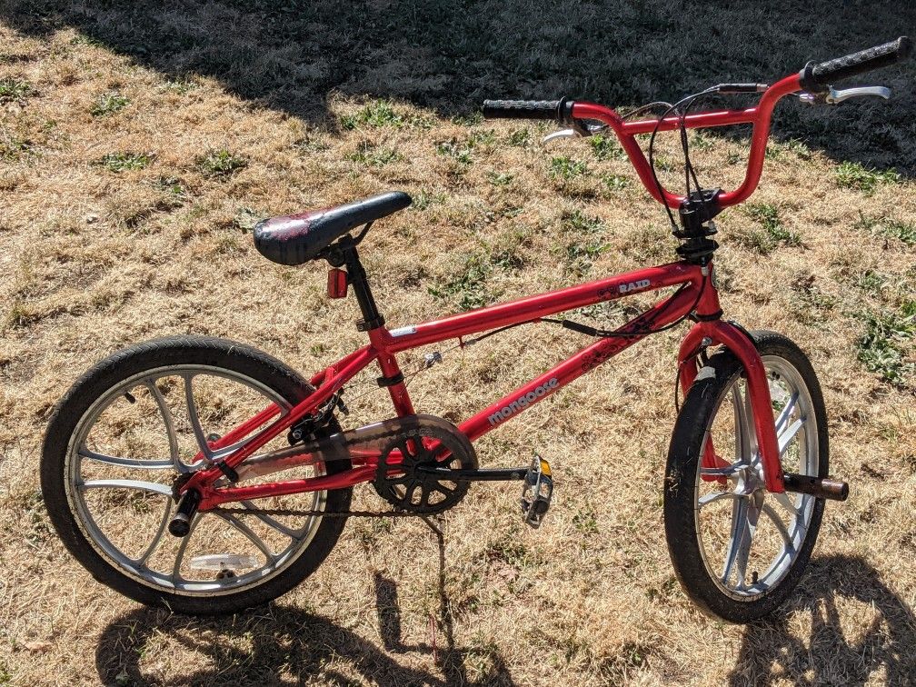 Mongoose raid freestyle bike sale