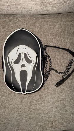 Scream crossbody bag