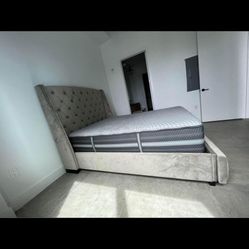 Queen bed frame and matress