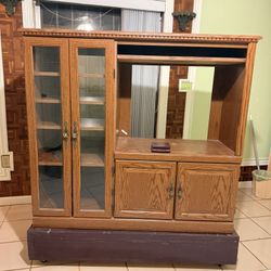 Classic Oak Wood Entertainment Center / Media Console with Glass Display