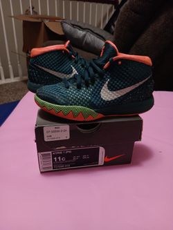 Kyrie 1