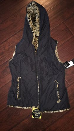 Size small women’s brand new vest