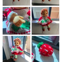 Doll rare find 1983 strawberry shortcake, large doll has ware see all pictures