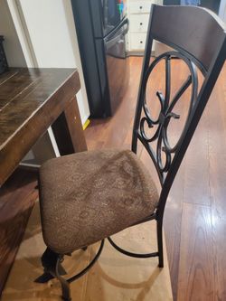 Large Solid Wood Dining Table W/6 Chairs