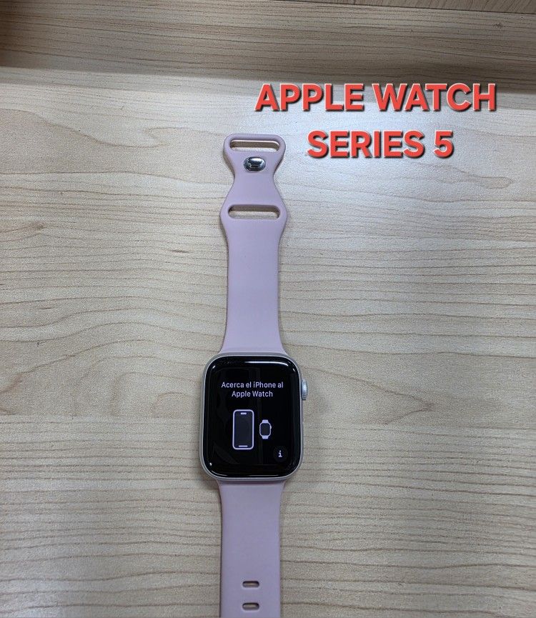 Series5 Apple Watch 44MM. Firm Price.