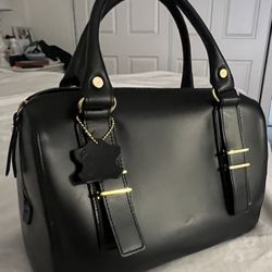 Black leather  handbag!! L12xD6xH9”