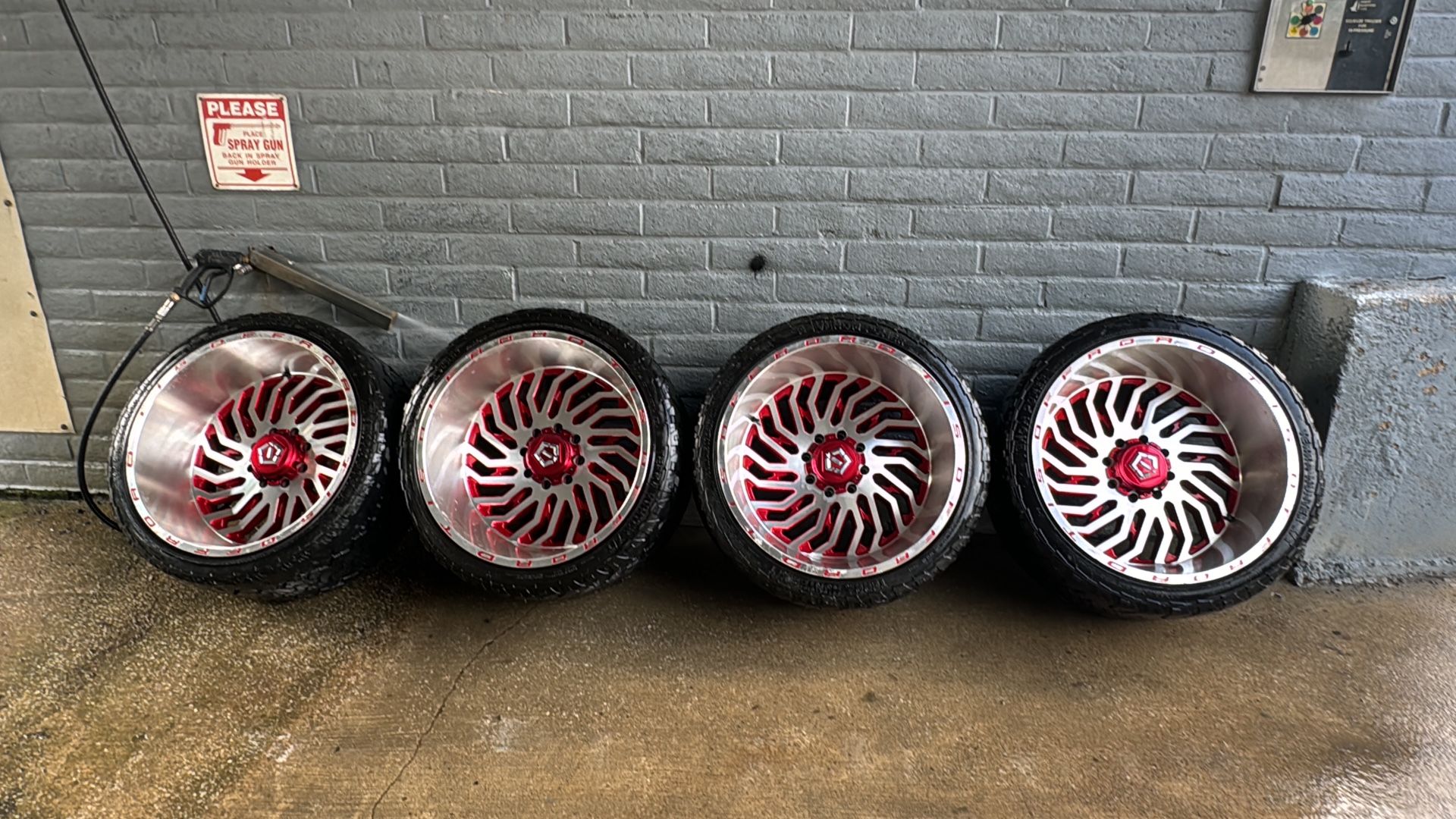 24x14 Tis OFF-ROAD 8x170 -76