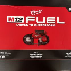 Milwaukee M12 Fuel Compact Band Saw