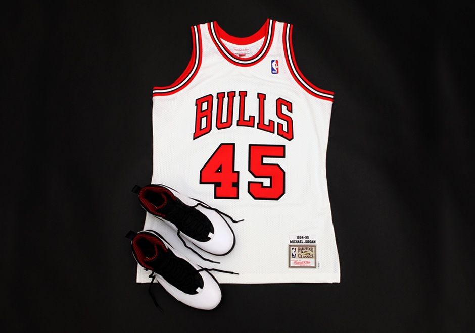Mitchell & Ness Michael Jordan Authentic #45 Jersey(Sz-Small)