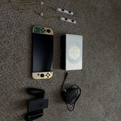 Nintendo Switch - OLED Model - The Legend Of Zelda: Tears Of The Kingdom Edition