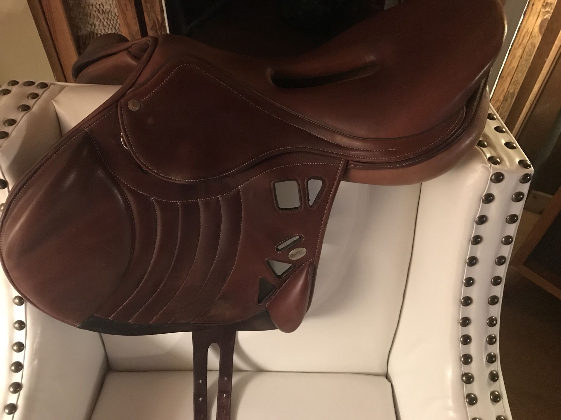 Dutton wisair 18.5” Brown Saddle