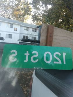 Green Metal Street Sign – 120 St S