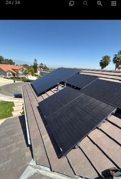 Solar installations with energy storage batteries