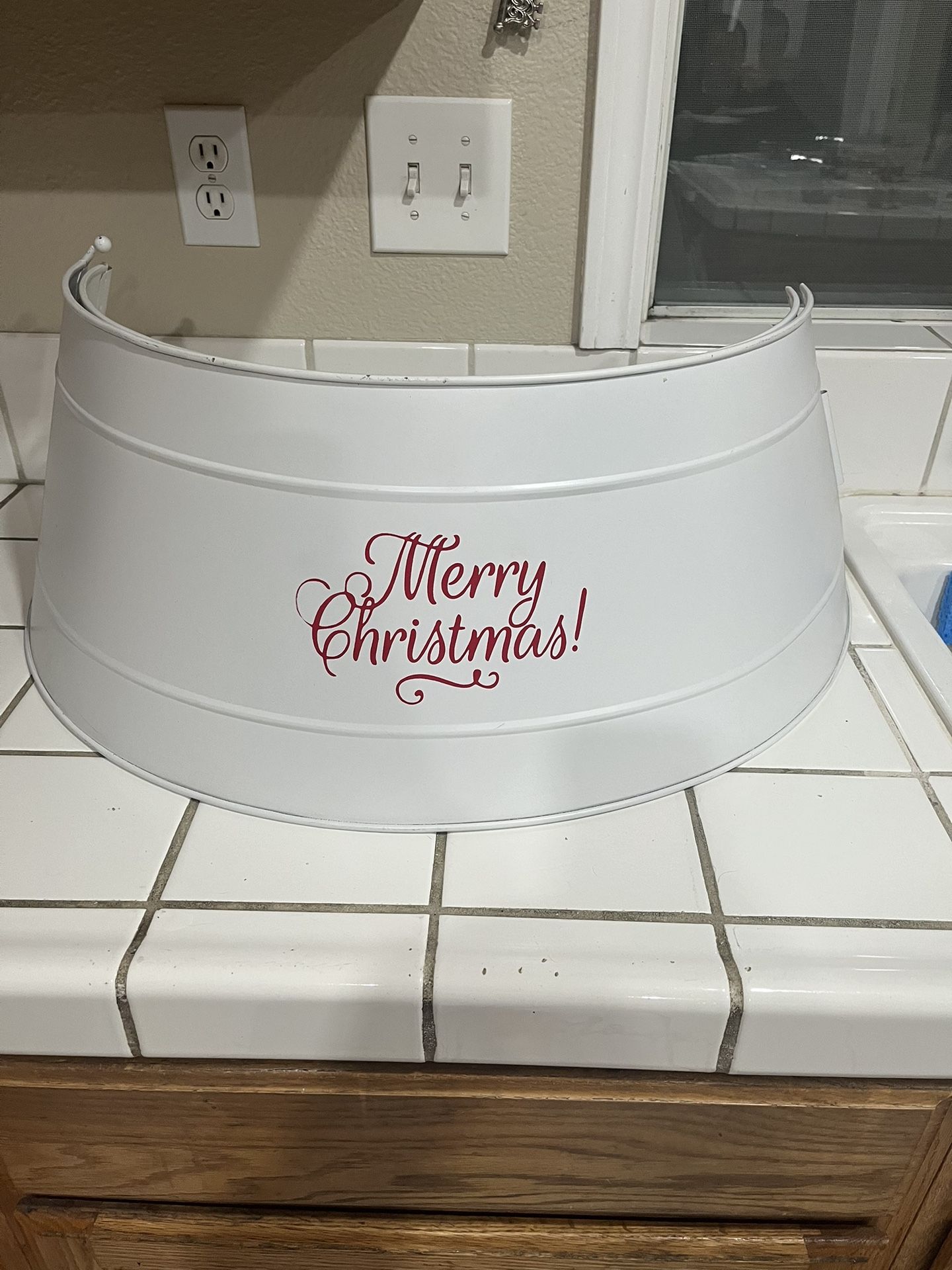 Christmas Tree Skirt Metal White