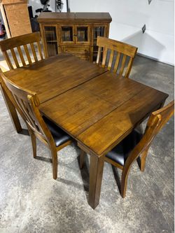 Table & Buffet Set (6 pieces)